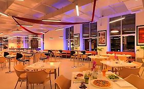 24 Tech Hotel